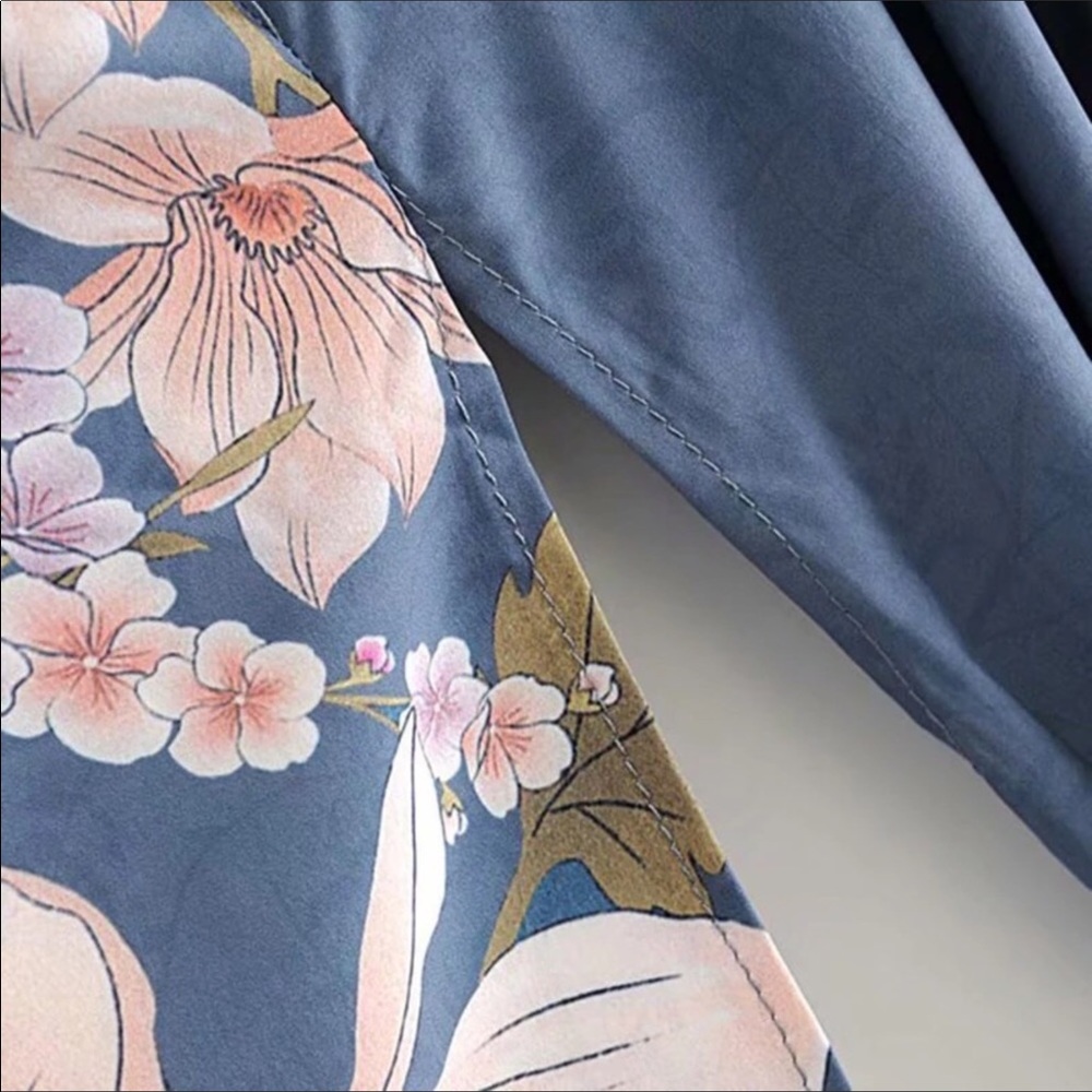 Now in Nude!!! Beautiful kimono wrap with Peacock design - Picture 12 of 13